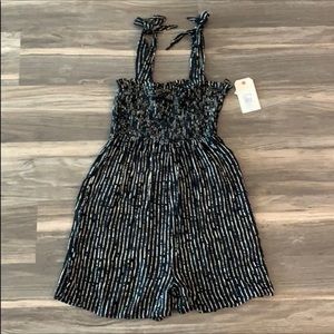 Billabong romper —NWT